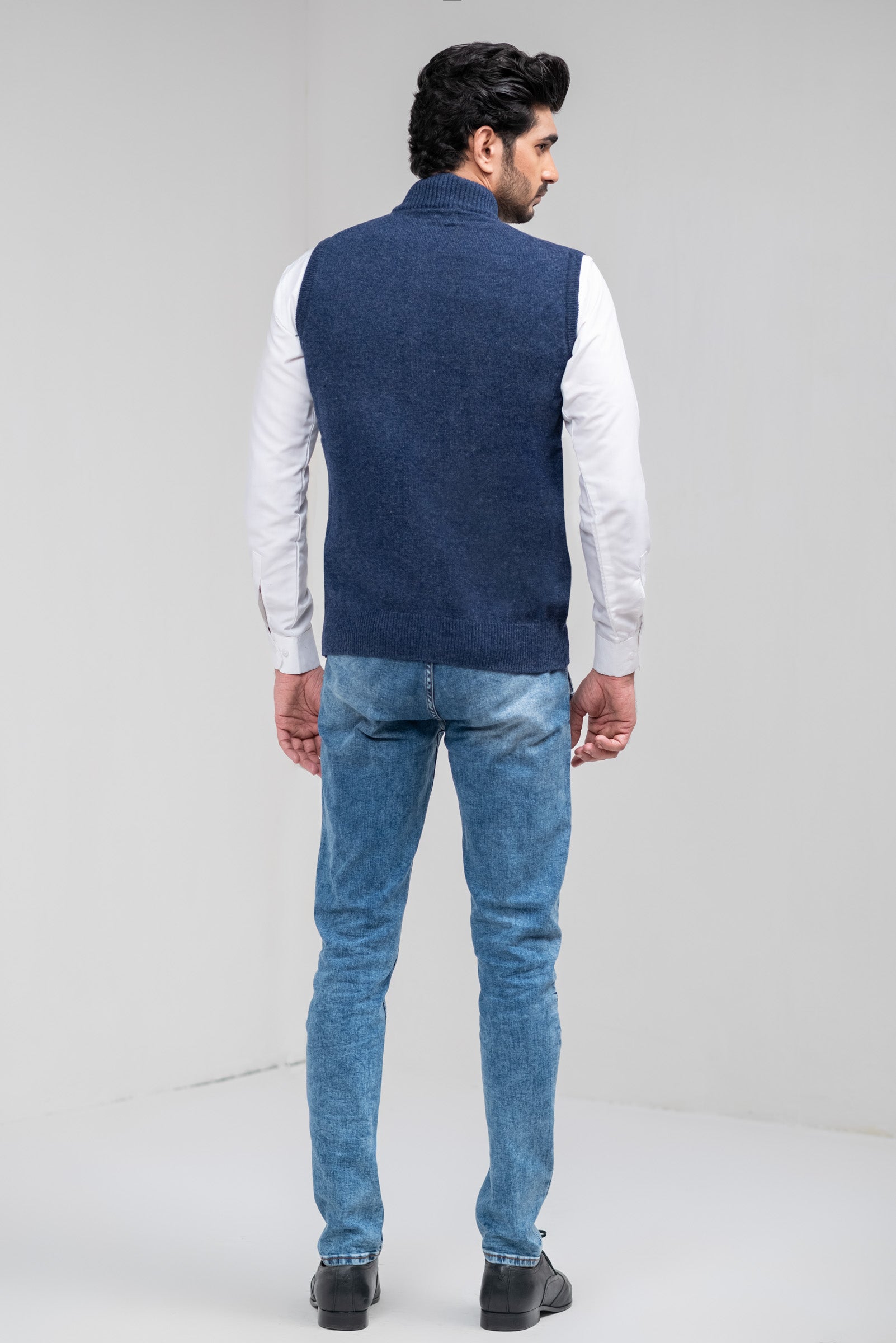 100% Lambswool Sleeveless – The Oxford Store