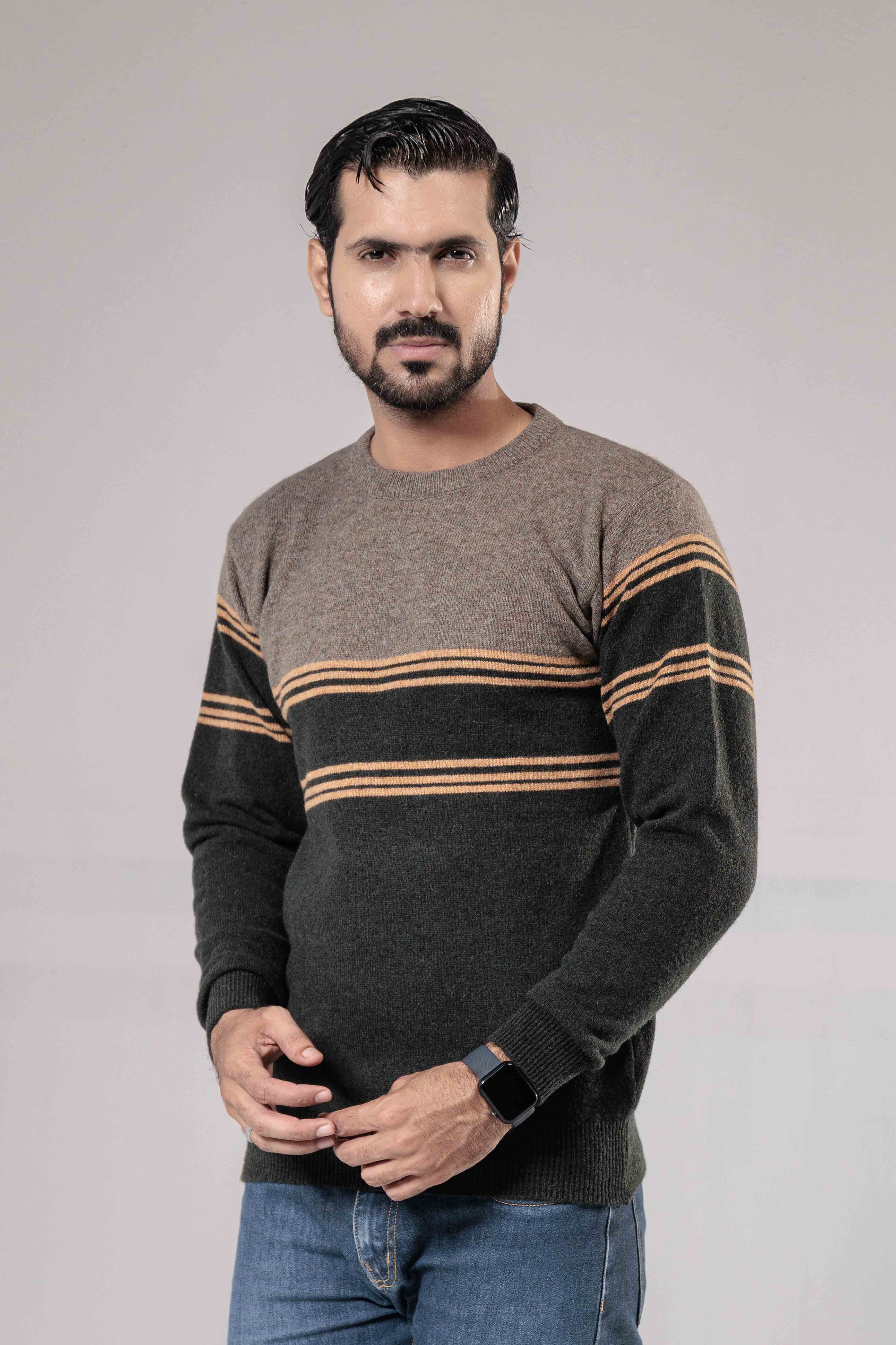 100% Lambswool Round Neck Pullover