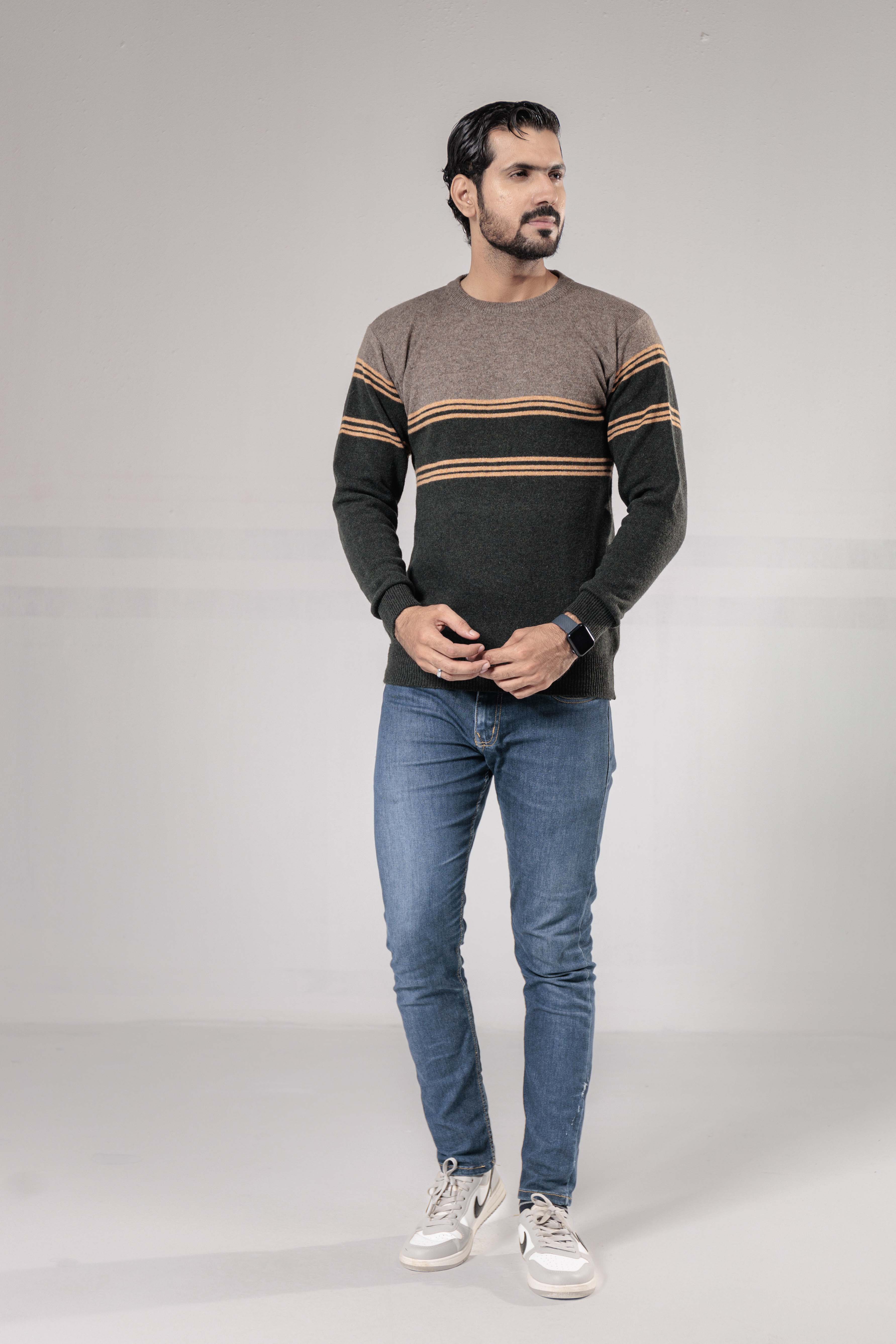 100% Lambswool Round Neck Pullover